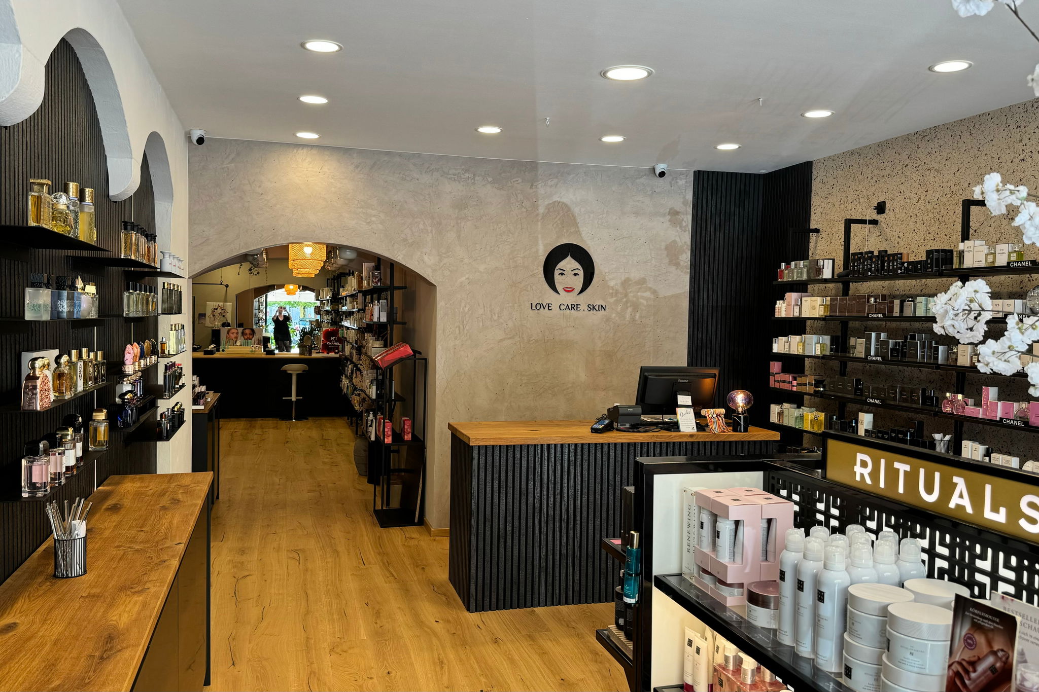 Love Care Skin by Parfümerie Bergner