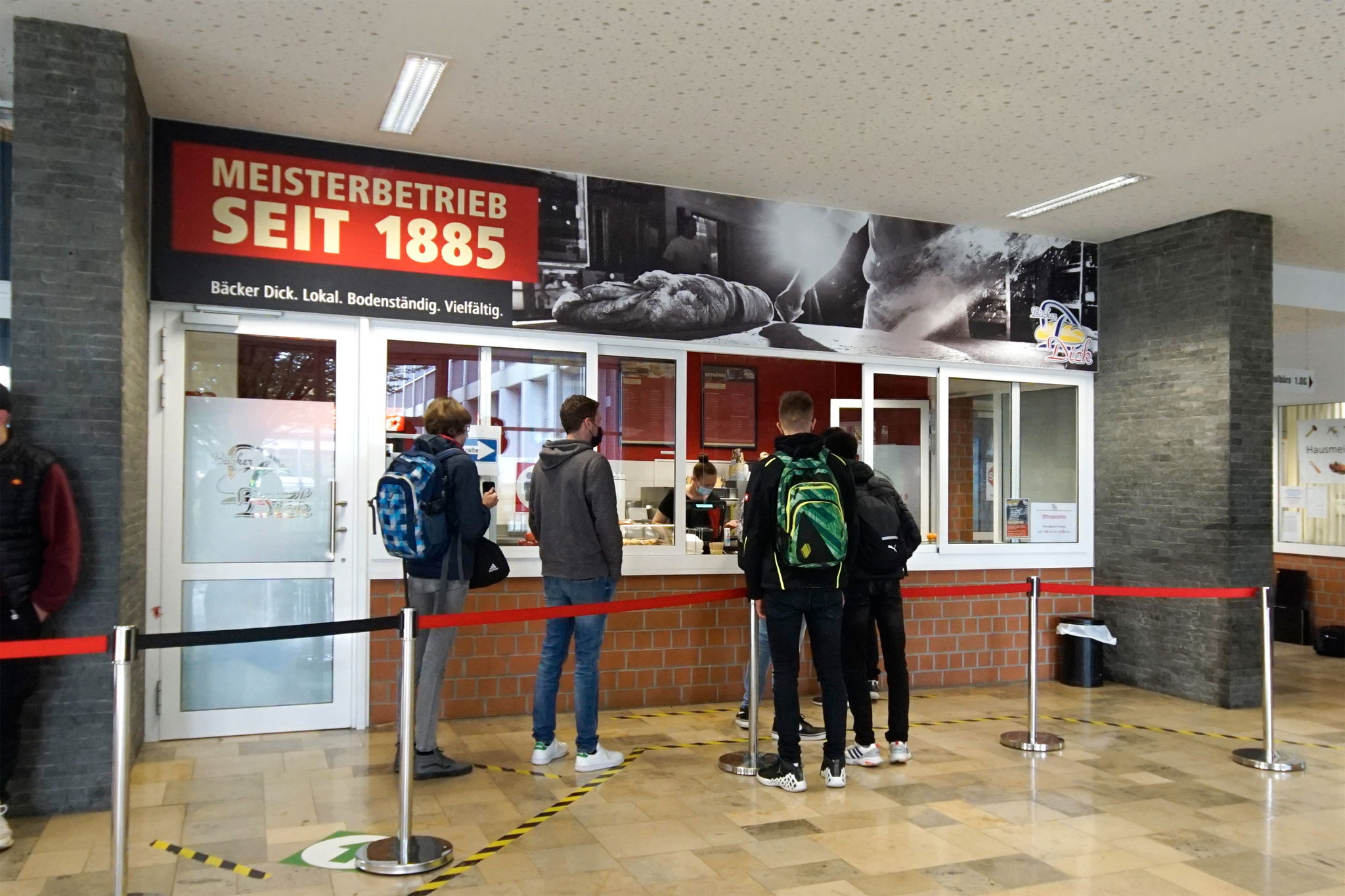 Bistro 1 im EST Berufskolleg- Bäcker Dick