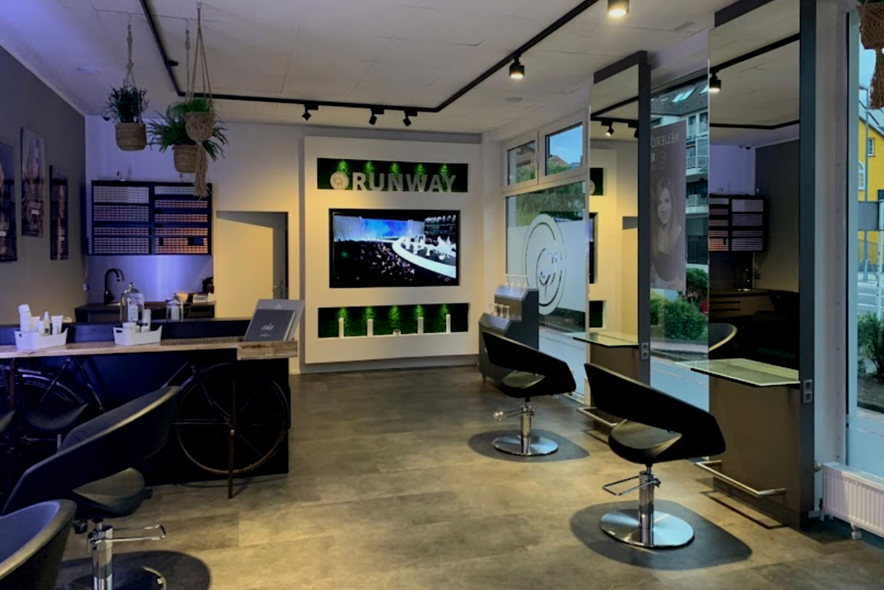 RunwayHairdesignbyNikoletta